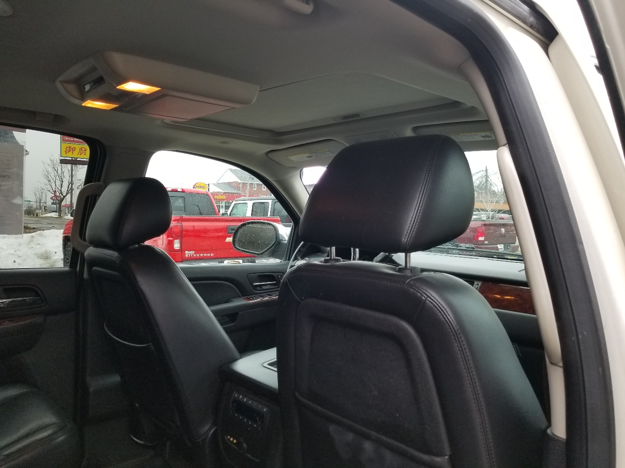 Chevrolet Suburban LTZ 1500 4WD 2013