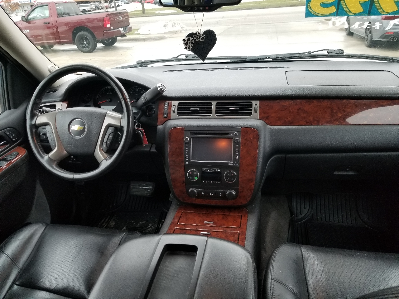 Chevrolet Suburban LTZ 1500 4WD 2013