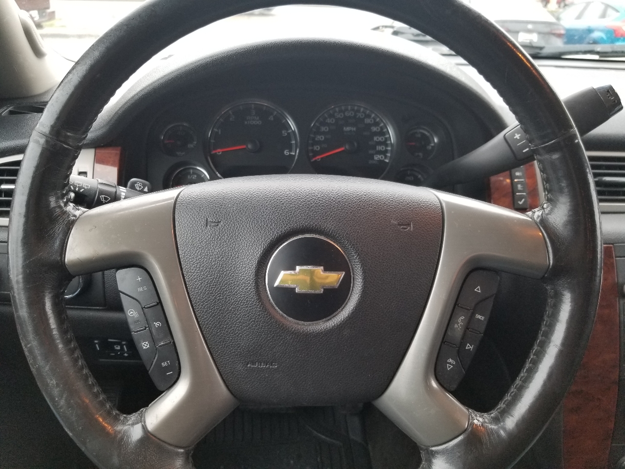 Chevrolet Suburban LTZ 1500 4WD 2013