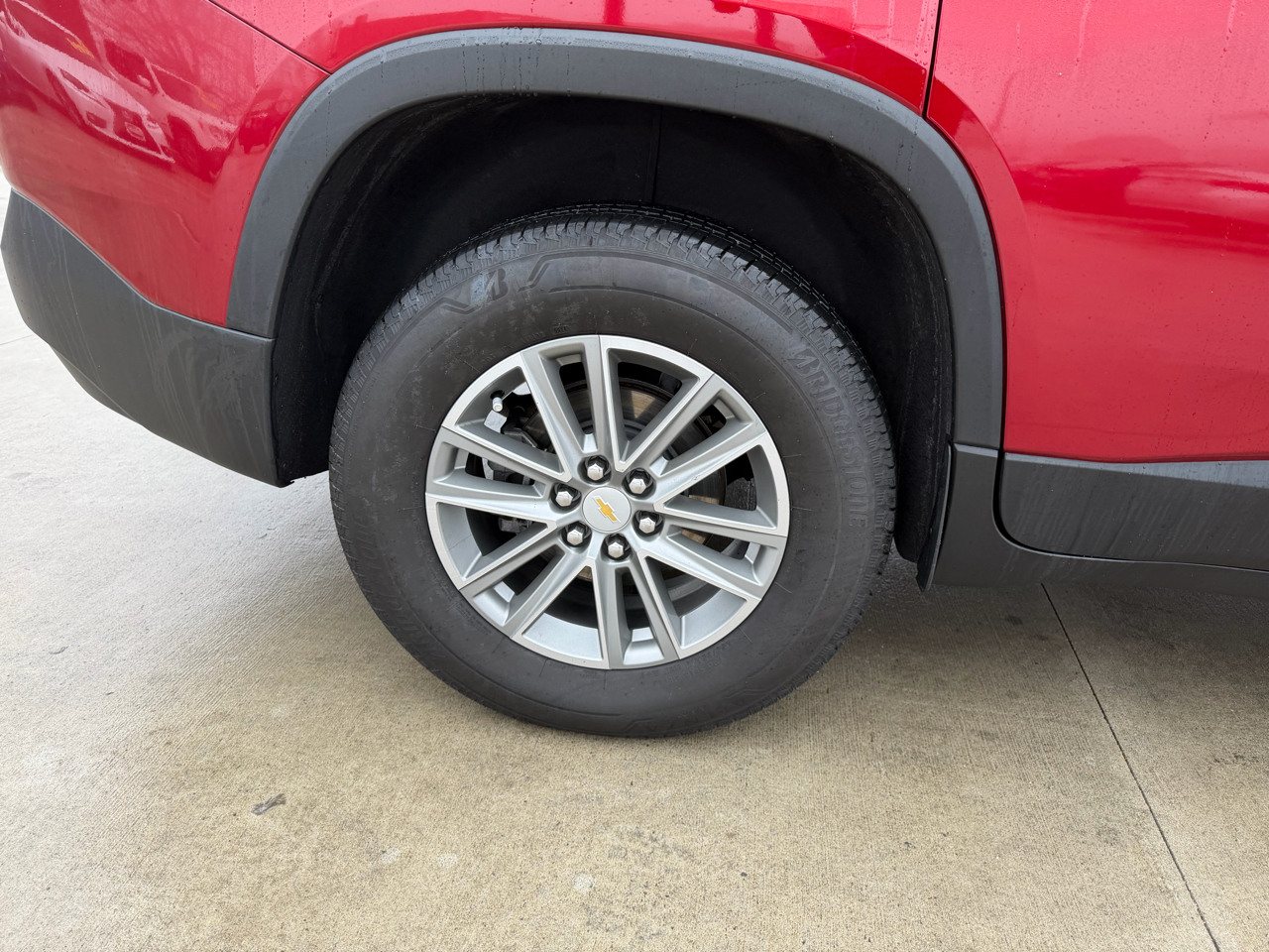 Chevrolet Traverse FWD 4dr LT Cloth w/1LT 2023