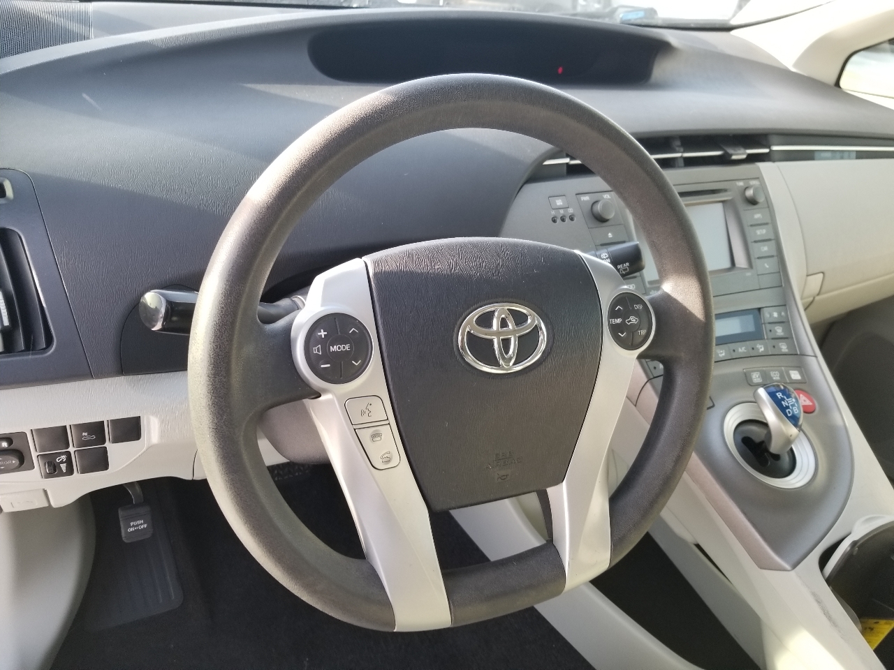 Toyota Prius 5dr HB Five (Natl) 2014