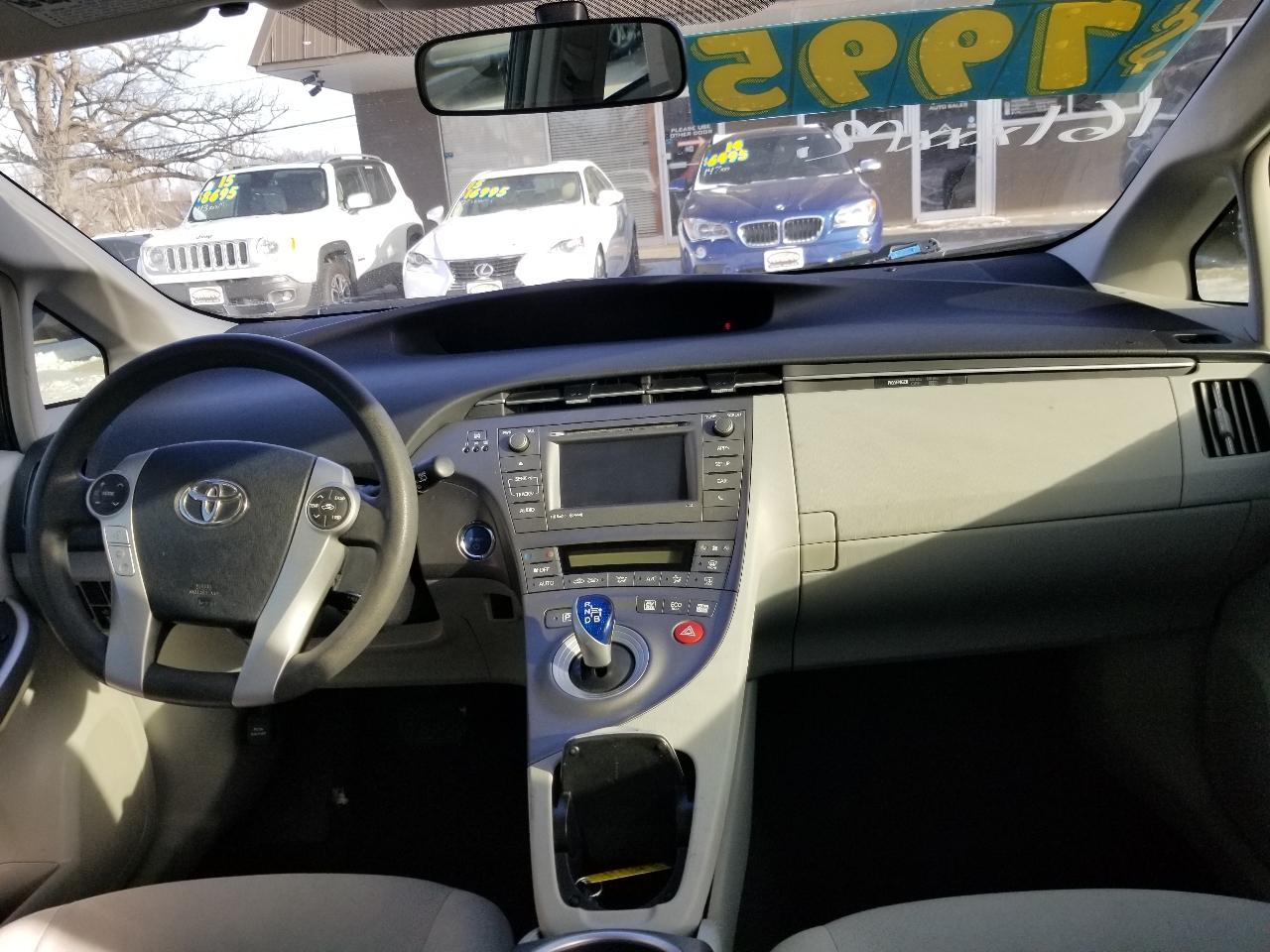 Toyota Prius 5dr HB Five (Natl) 2014