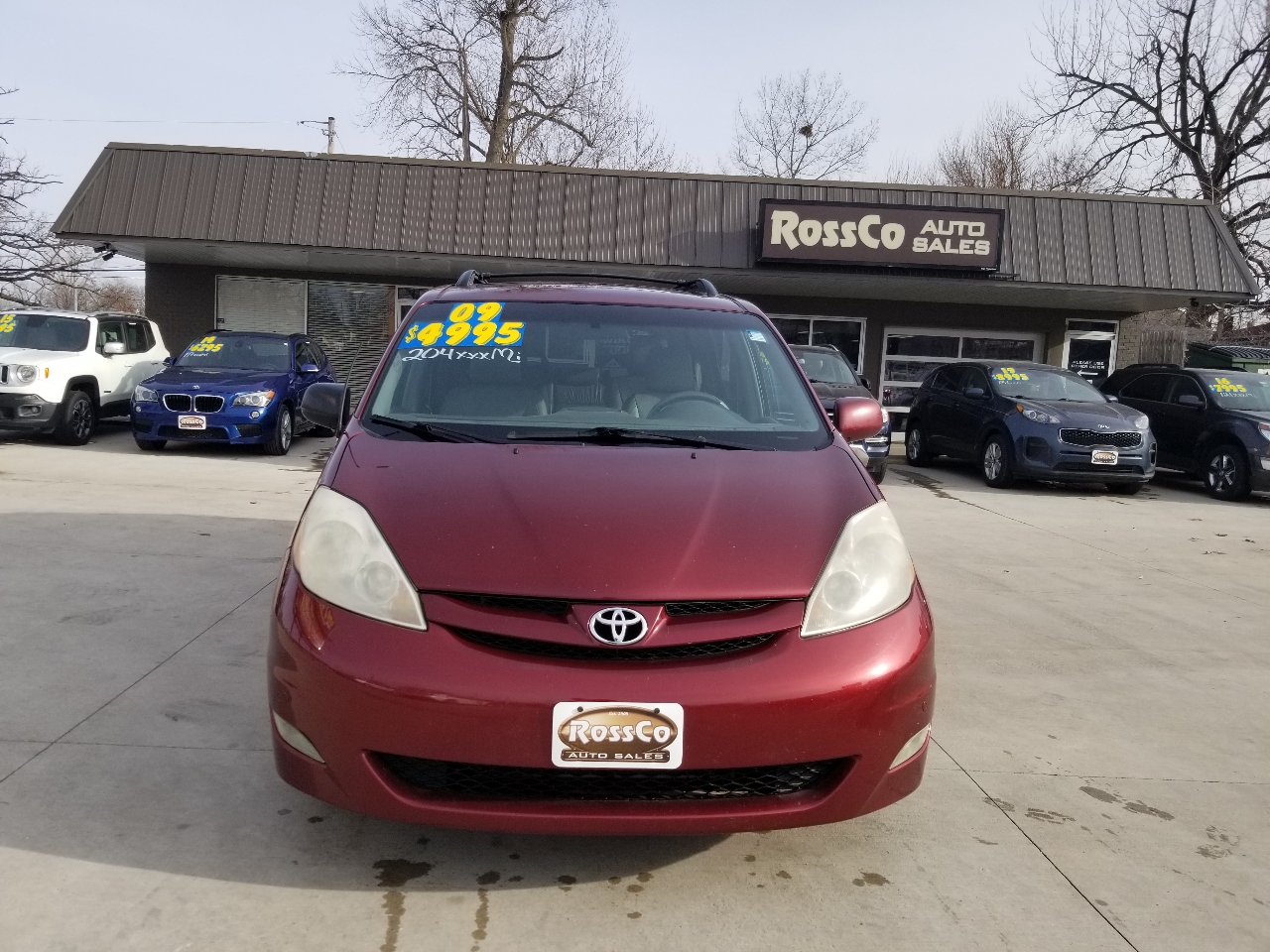 Toyota Sienna XLE FWD 2009