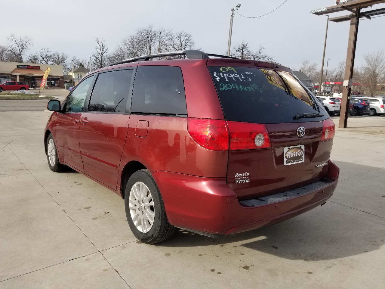 Toyota Sienna XLE FWD 2009