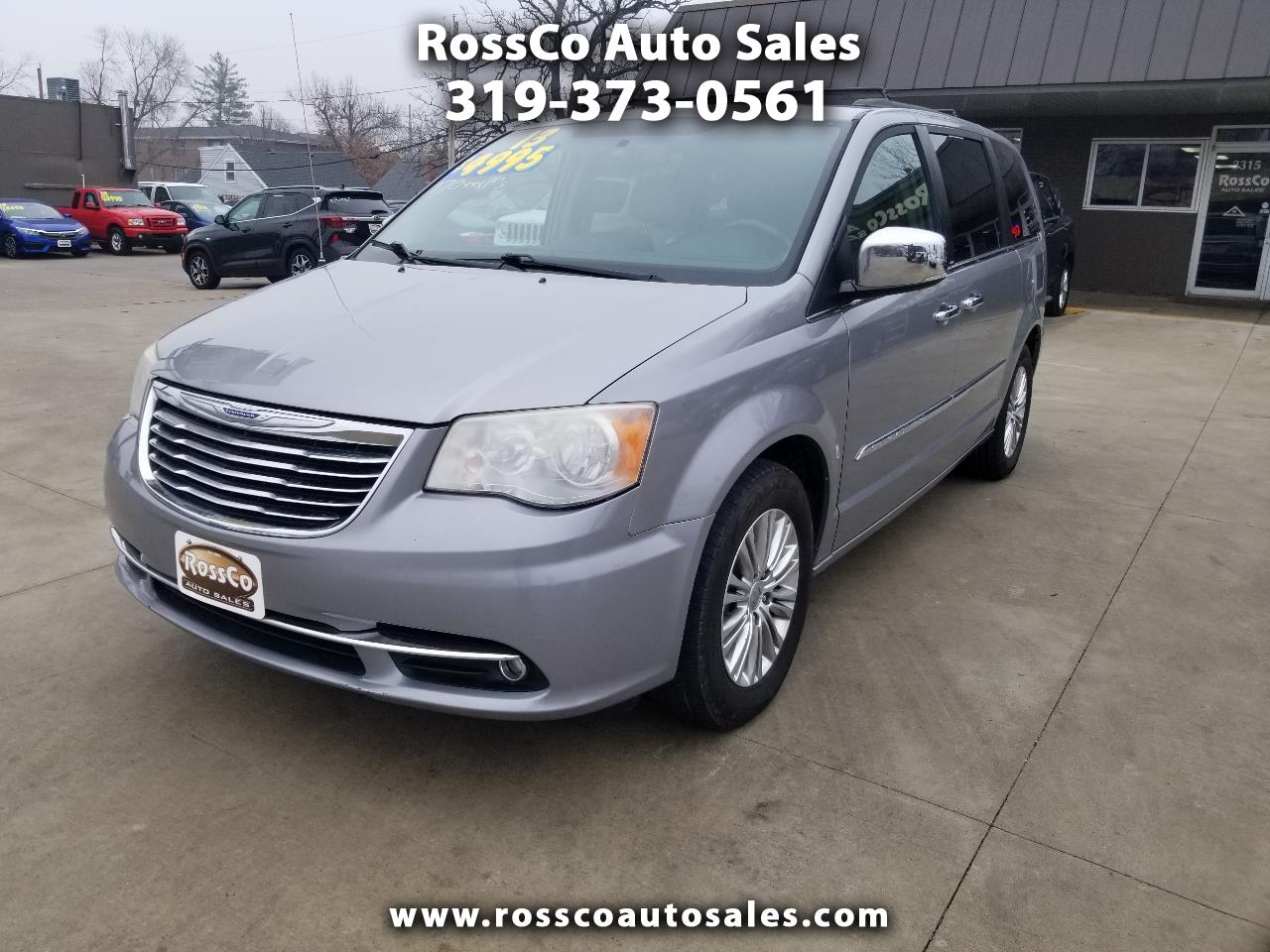 2013 Chrysler Town & Country Touring-L