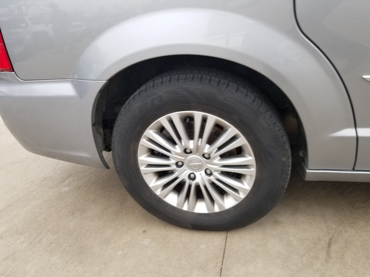 Chrysler Town & Country Touring-L 2013