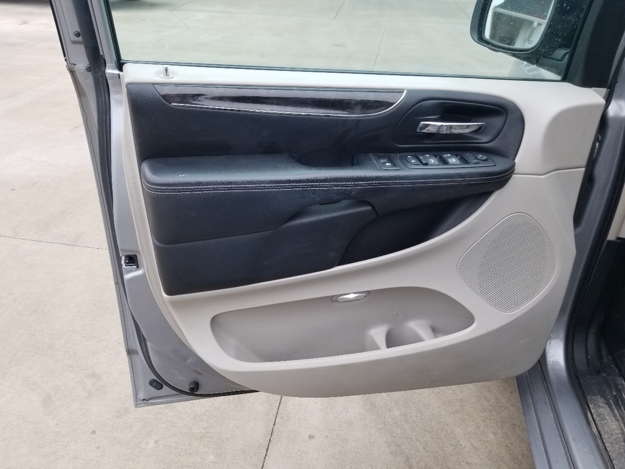 Chrysler Town & Country Touring-L 2013