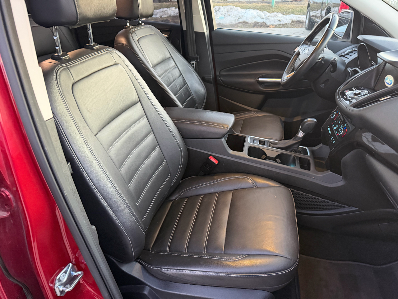 Ford Escape Titanium FWD 2017