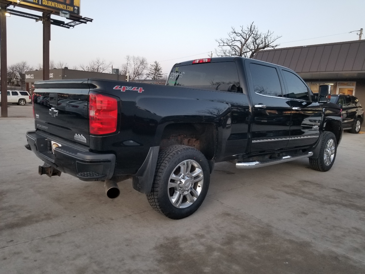 Chevrolet Silverado 2500HD 4WD Crew Cab 153.7" High Country 2016