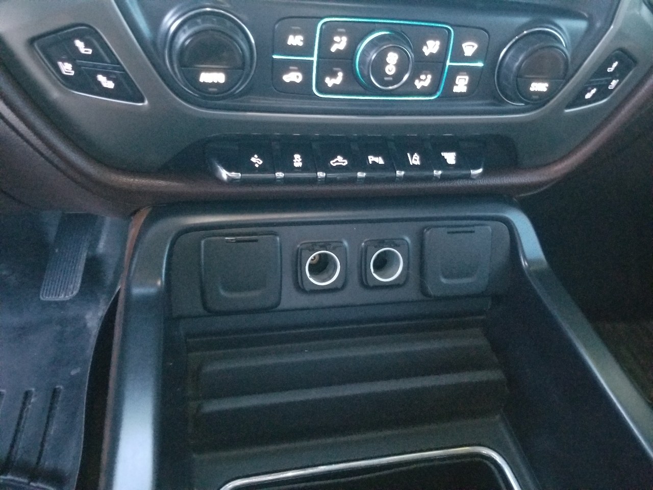 Chevrolet Silverado 2500HD 4WD Crew Cab 153.7" High Country 2016