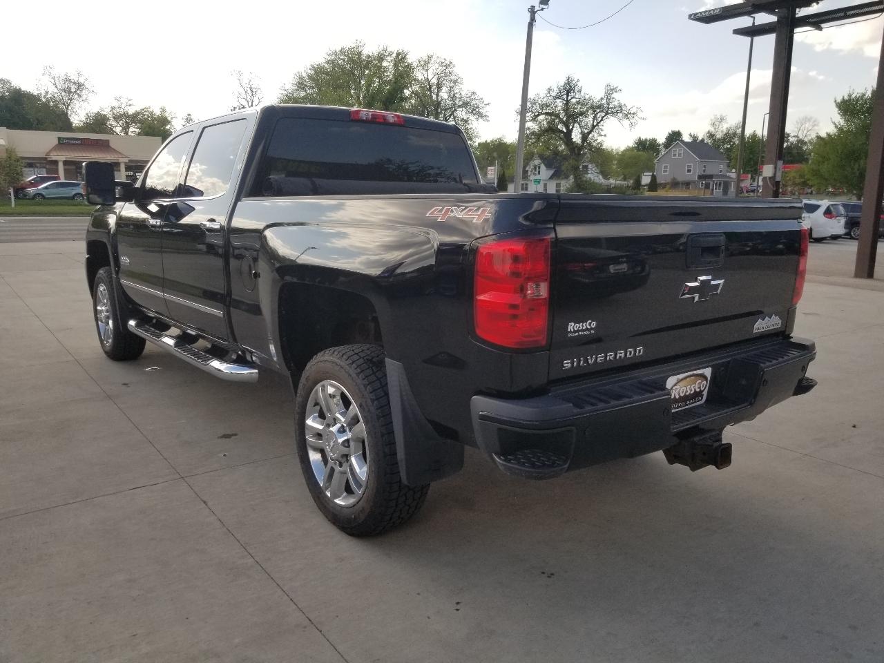 Chevrolet Silverado 2500HD 4WD Crew Cab 153.7" High Country 2016
