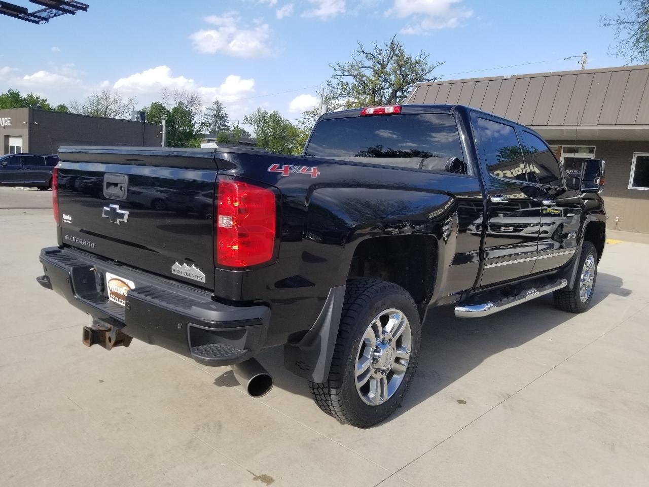 Chevrolet Silverado 2500HD 4WD Crew Cab 153.7" High Country 2016