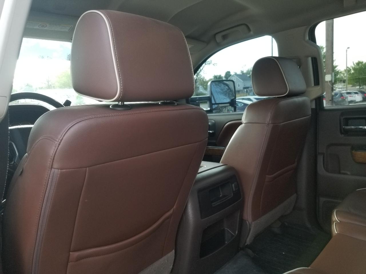 Chevrolet Silverado 2500HD 4WD Crew Cab 153.7" High Country 2016
