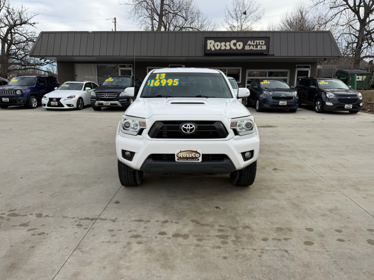 Toyota Tacoma 4WD Double Cab LB V6 AT (Natl) 2013