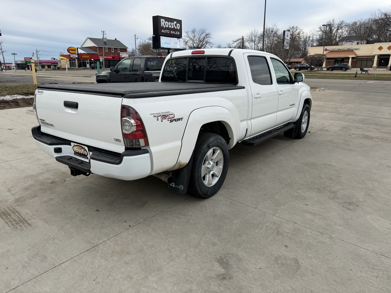 Toyota Tacoma 4WD Double Cab LB V6 AT (Natl) 2013