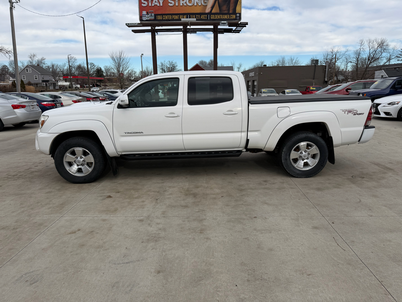 Toyota Tacoma 4WD Double Cab LB V6 AT (Natl) 2013