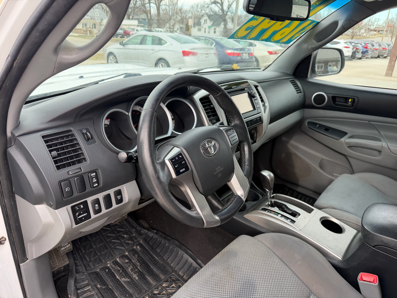 Toyota Tacoma 4WD Double Cab LB V6 AT (Natl) 2013