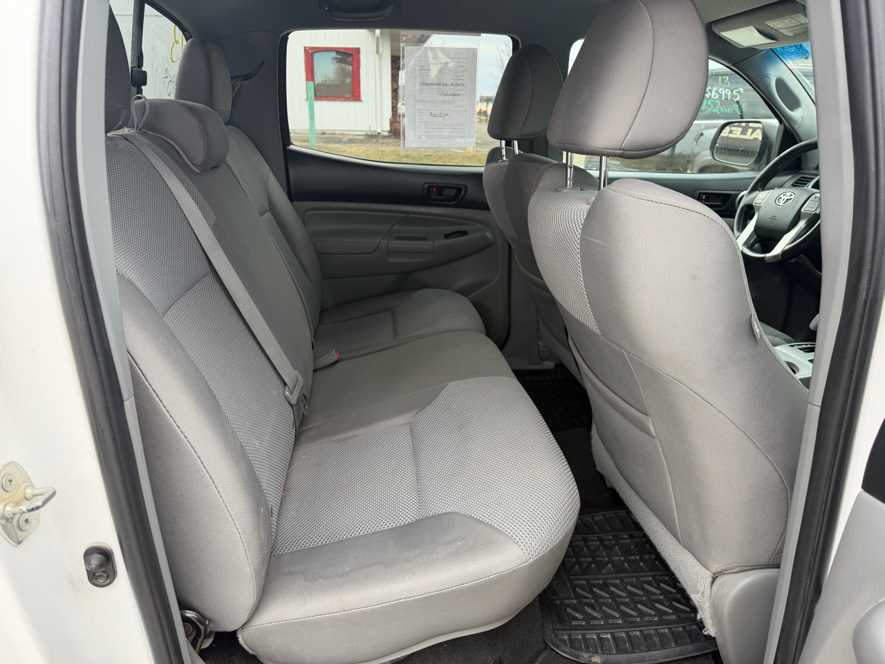 Toyota Tacoma 4WD Double Cab LB V6 AT (Natl) 2013