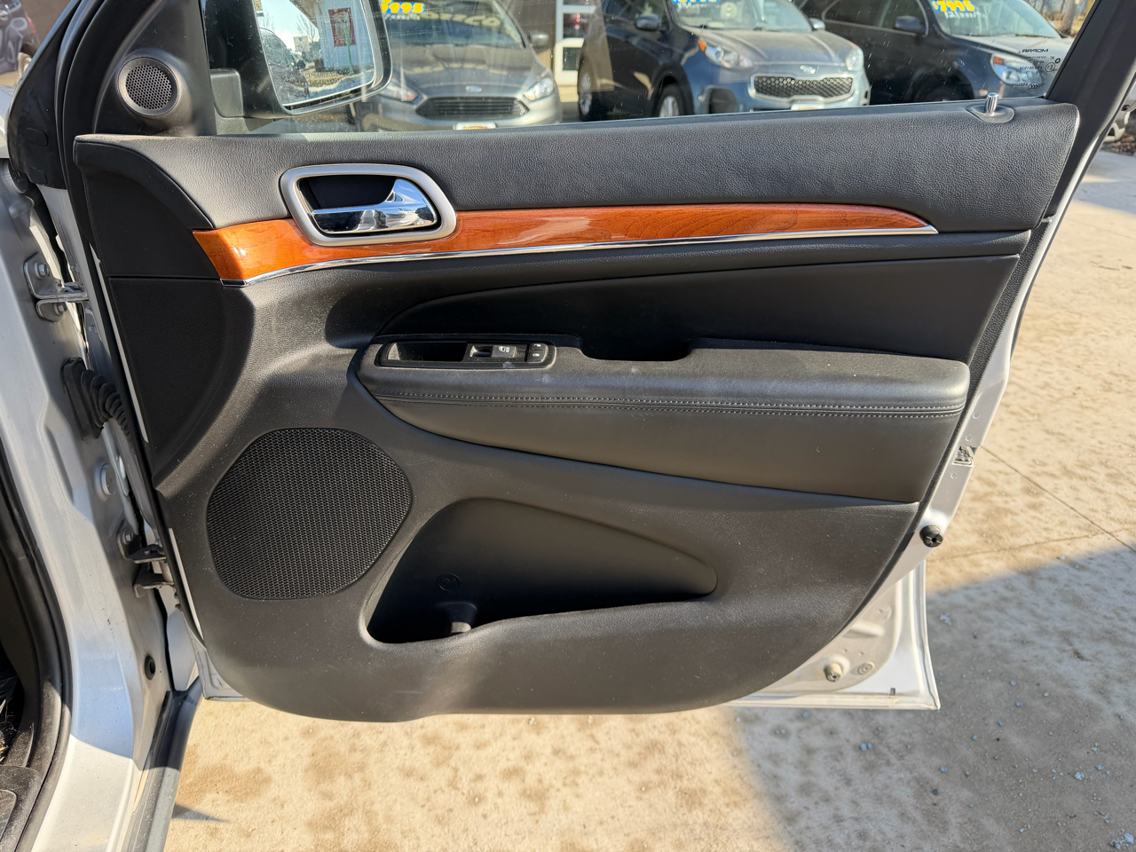 Jeep Grand Cherokee Overland 4WD 2012