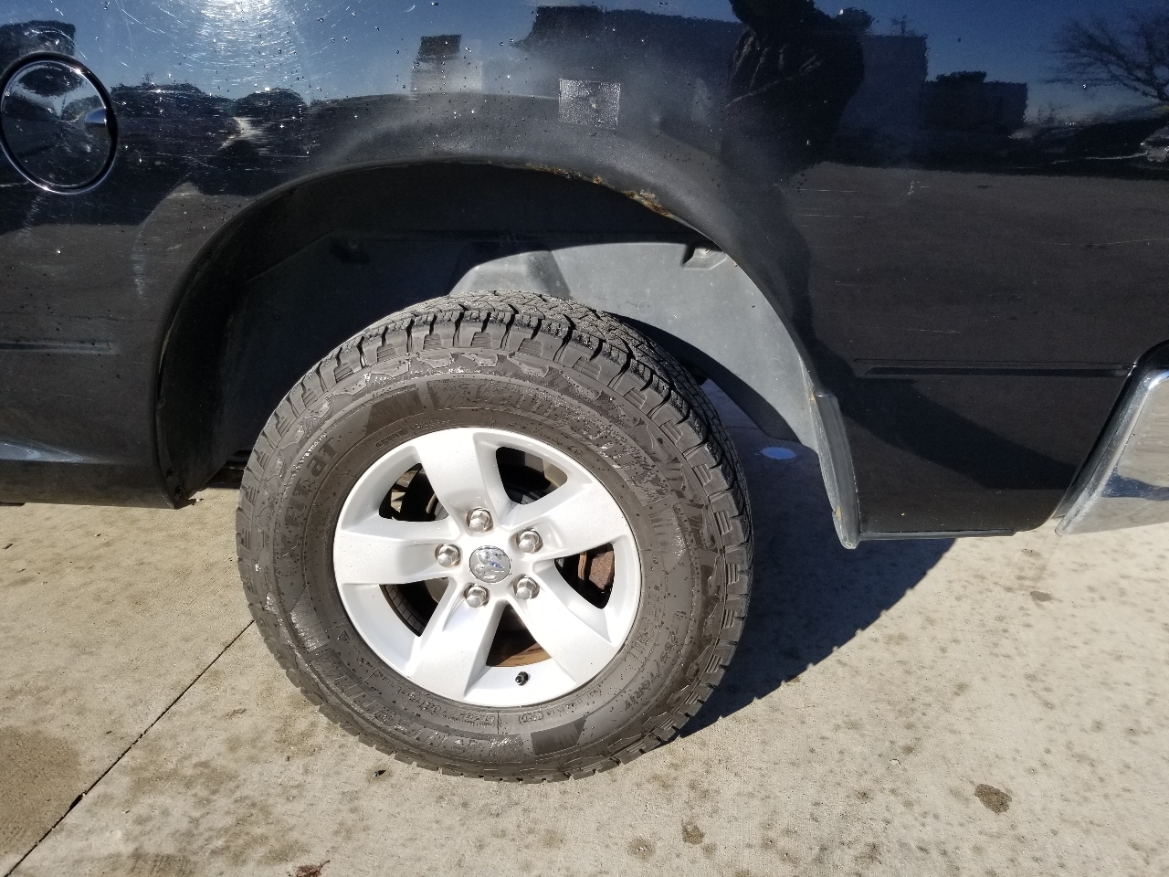 RAM 1500 Tradesman Quad Cab 4WD 2014