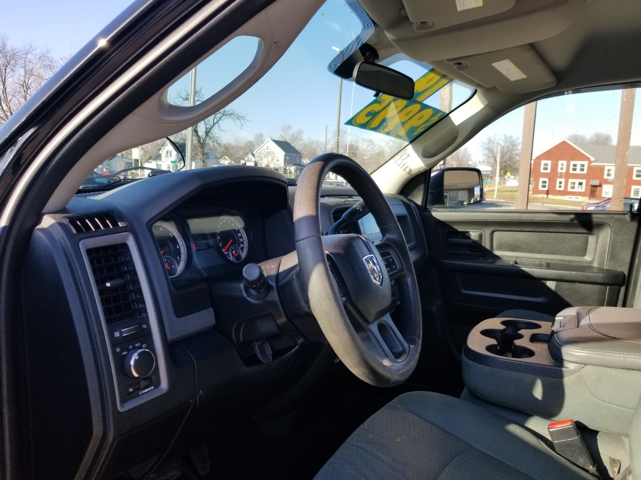 RAM 1500 Tradesman Quad Cab 4WD 2014