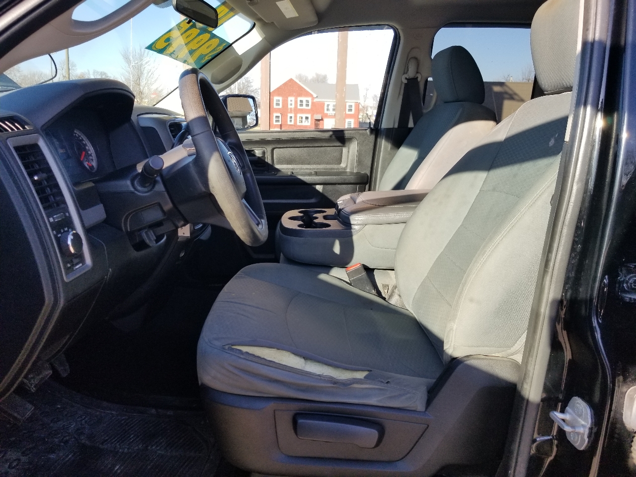 RAM 1500 Tradesman Quad Cab 4WD 2014