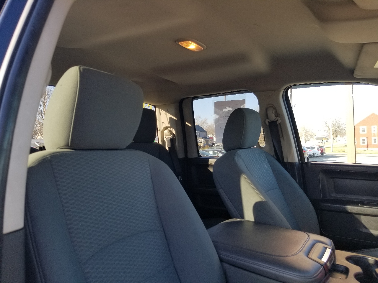 RAM 1500 Tradesman Quad Cab 4WD 2014