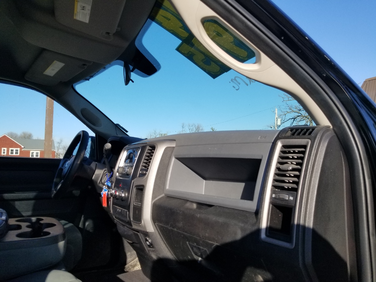 RAM 1500 Tradesman Quad Cab 4WD 2014