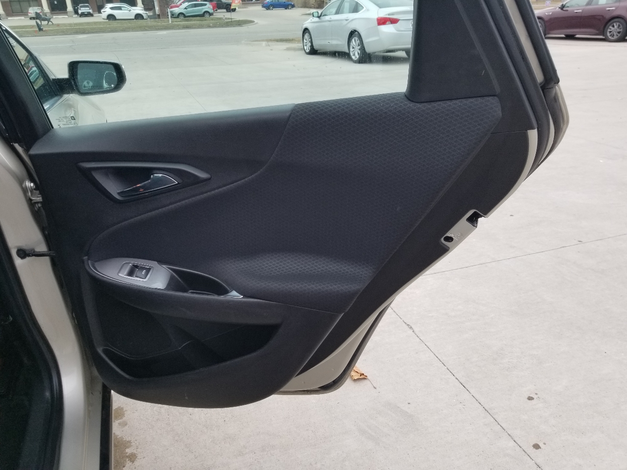 Chevrolet Malibu 4dr Sdn LT w/1LT 2016