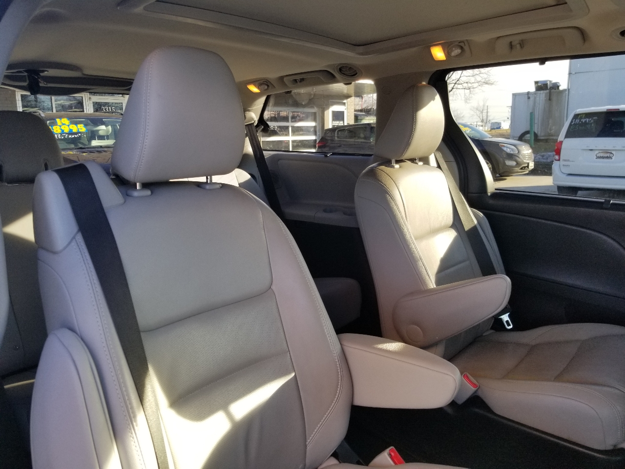 Toyota Sienna Limited 7-Passenger 2015