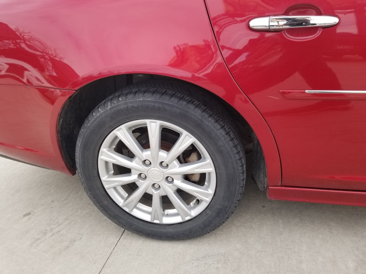 Buick Lucerne 4dr Sdn CXL 2011