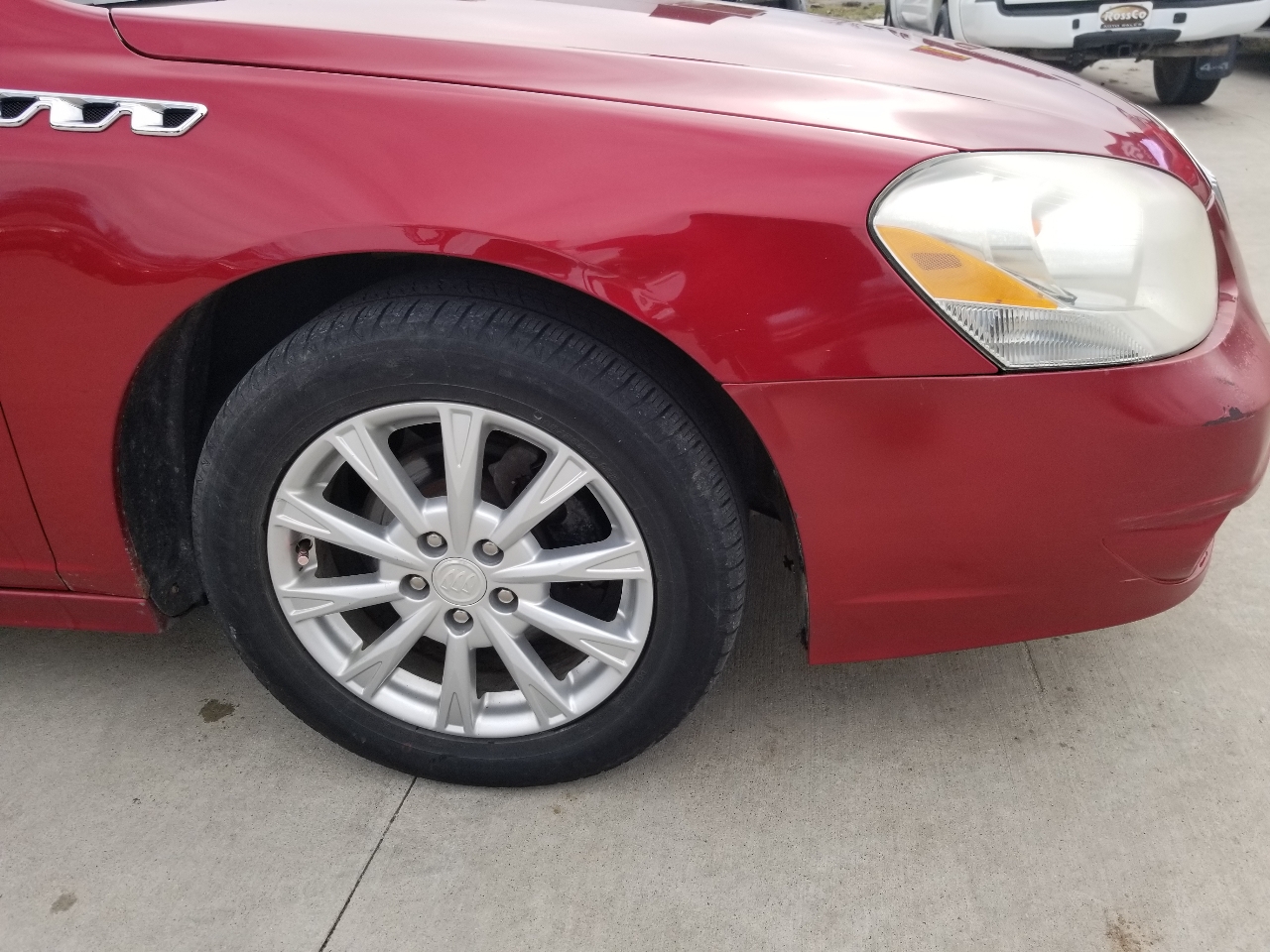 Buick Lucerne 4dr Sdn CXL 2011