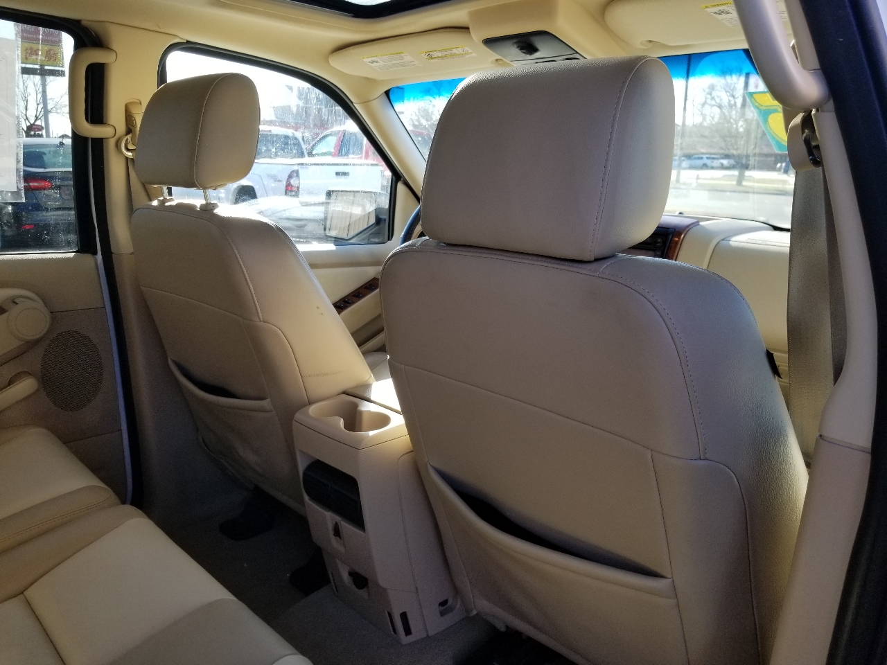 Ford Explorer 4dr 114" WB 4.6L Eddie Bauer 4WD 2006