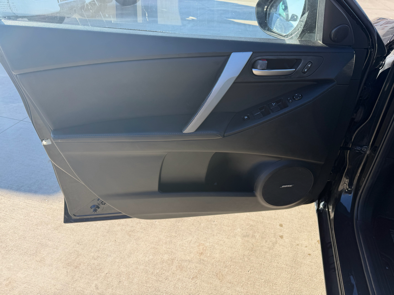 Mazda MAZDA3 I Grand Touring 4-Door 2012