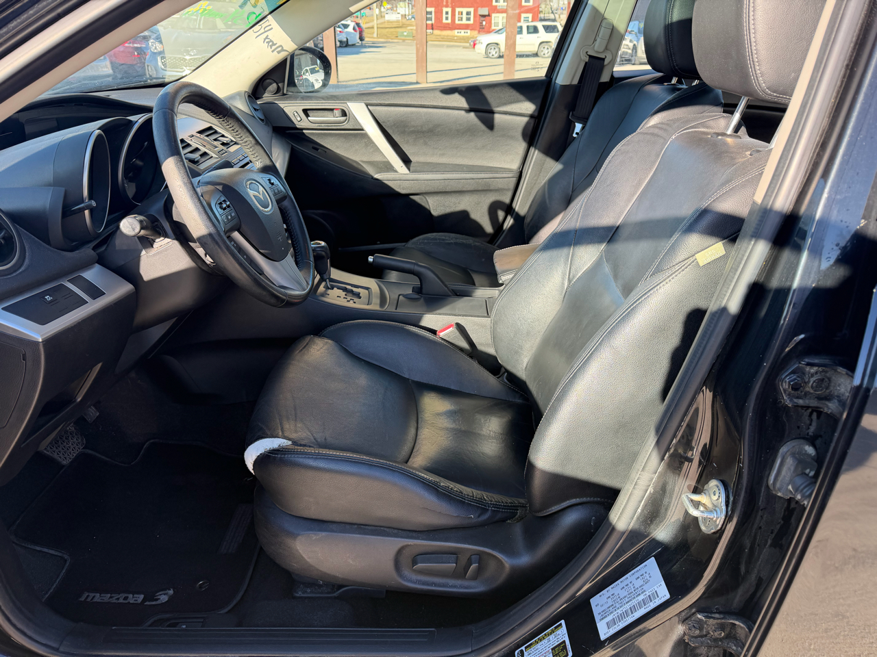 Mazda MAZDA3 I Grand Touring 4-Door 2012