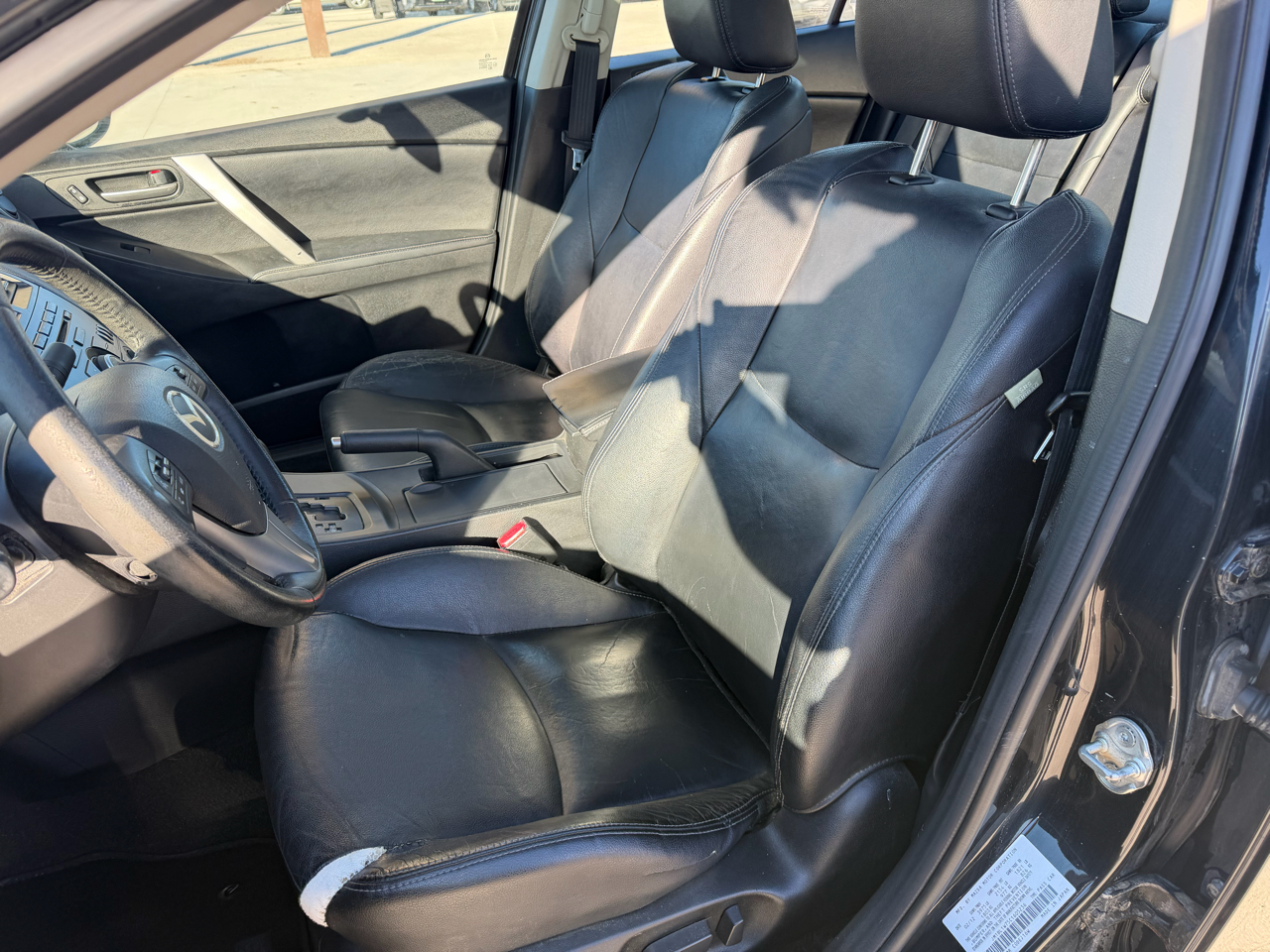 Mazda MAZDA3 I Grand Touring 4-Door 2012