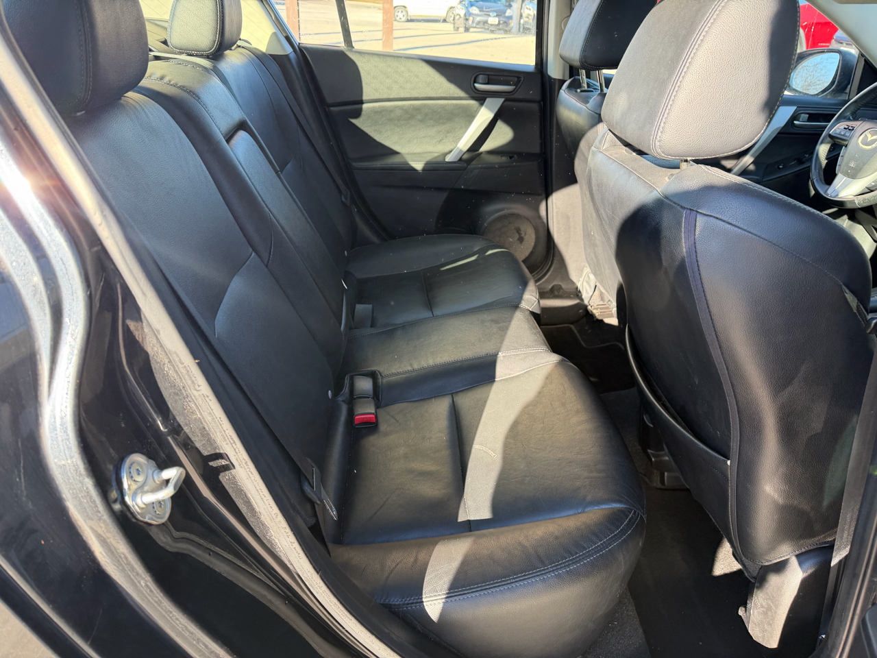 Mazda MAZDA3 I Grand Touring 4-Door 2012