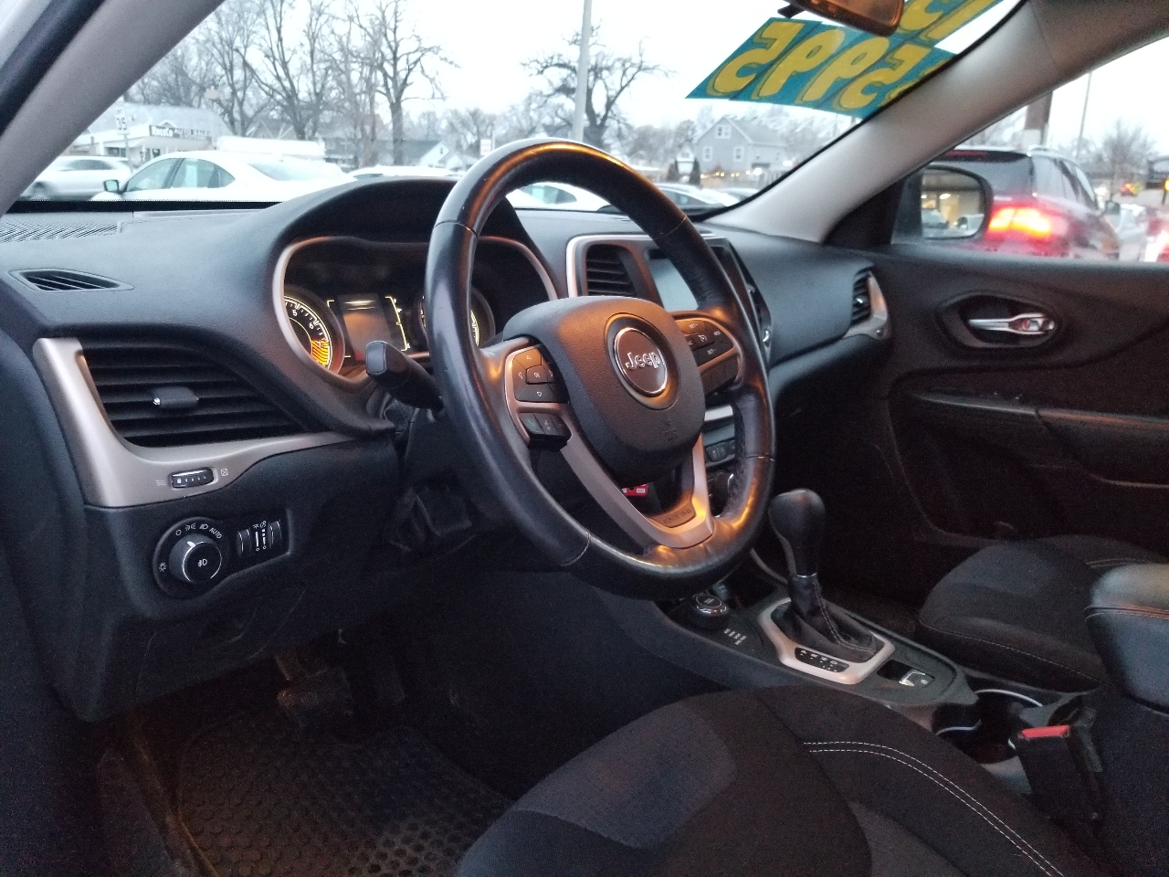 Jeep Cherokee 4WD 4dr Latitude 2015