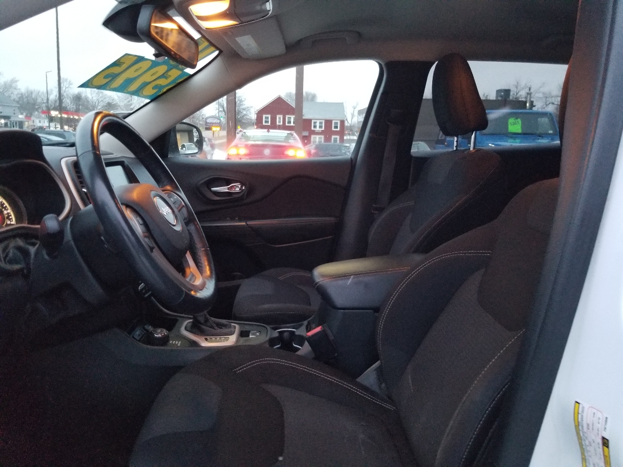 Jeep Cherokee 4WD 4dr Latitude 2015