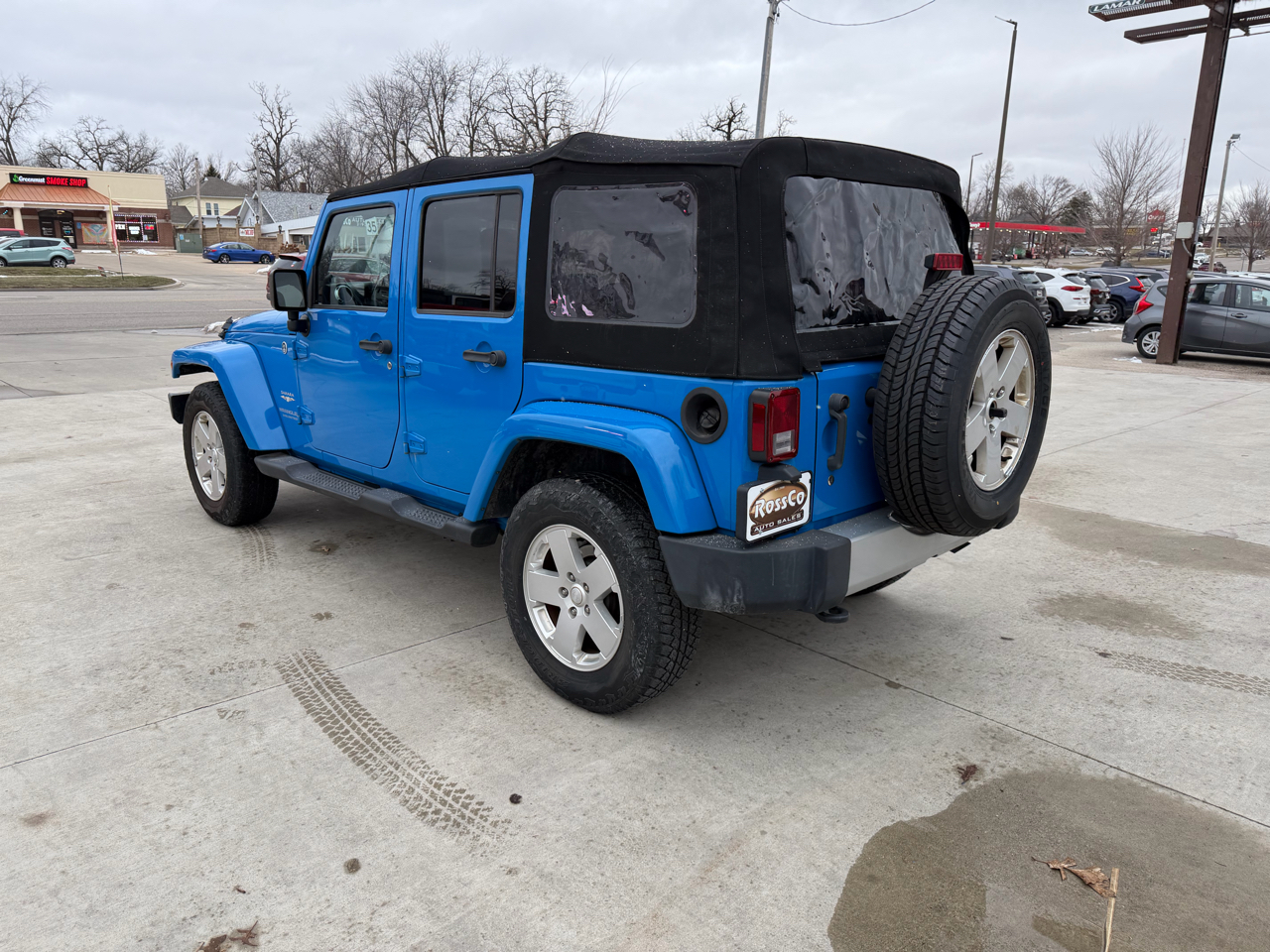 Jeep Wrangler 4WD 4dr Sahara 2012