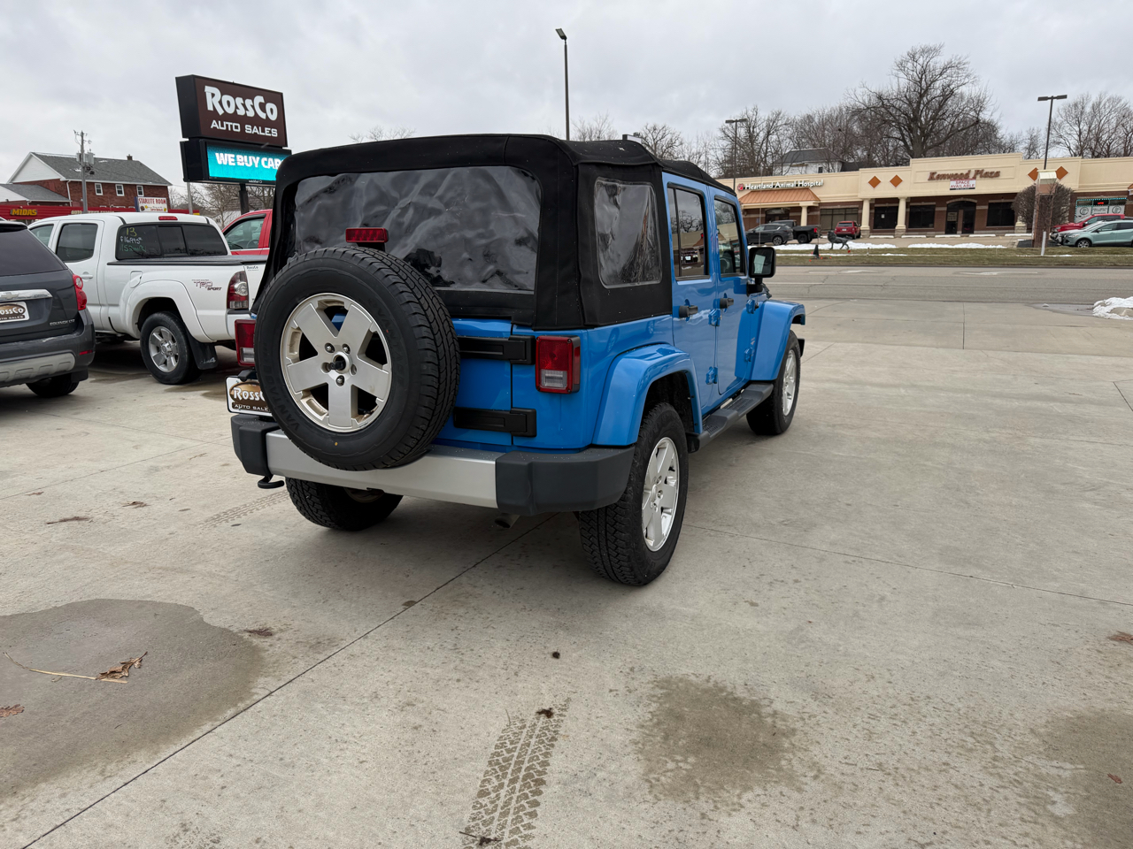 Jeep Wrangler 4WD 4dr Sahara 2012