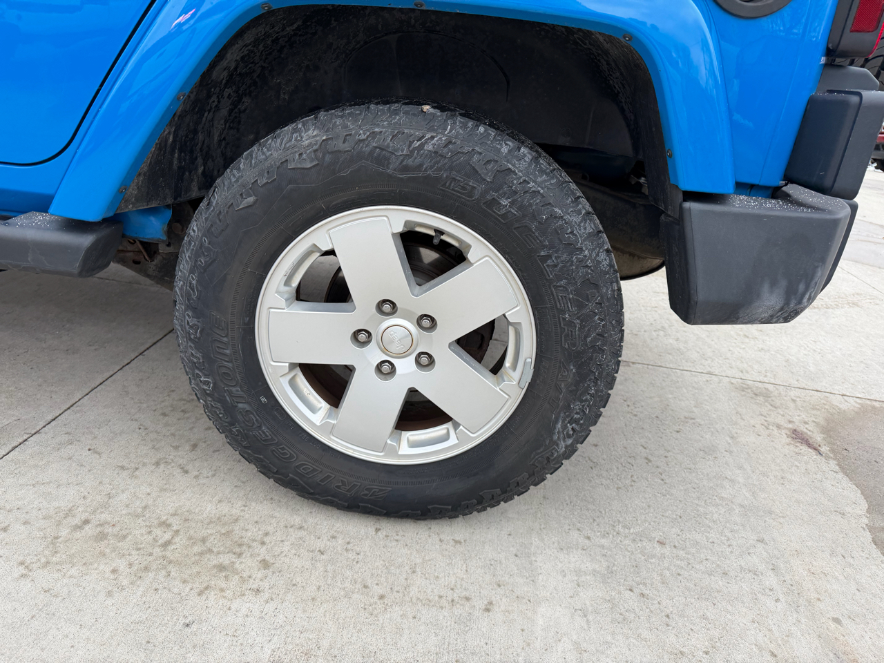 Jeep Wrangler 4WD 4dr Sahara 2012