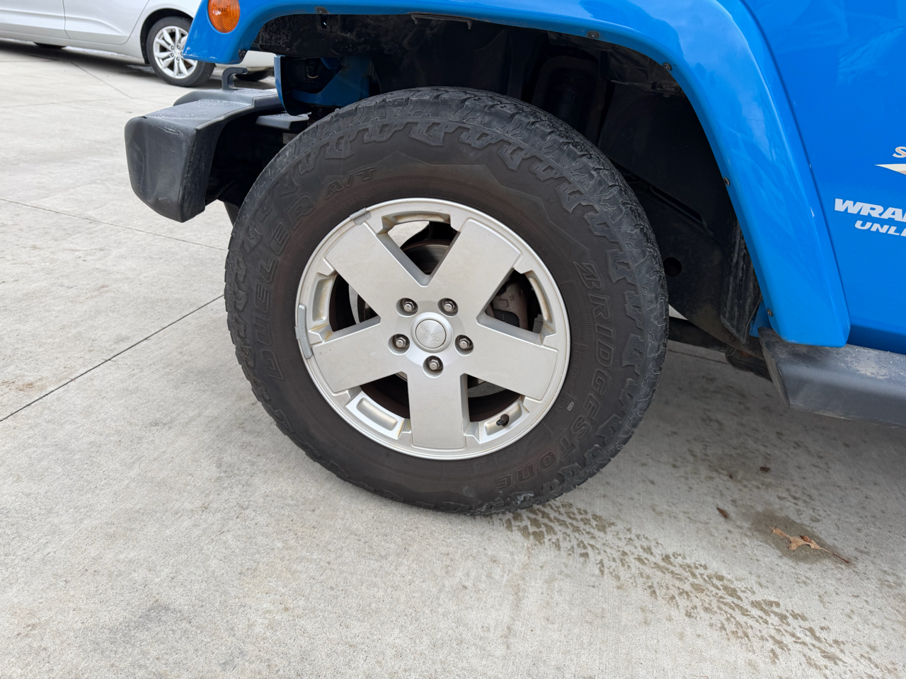 Jeep Wrangler 4WD 4dr Sahara 2012