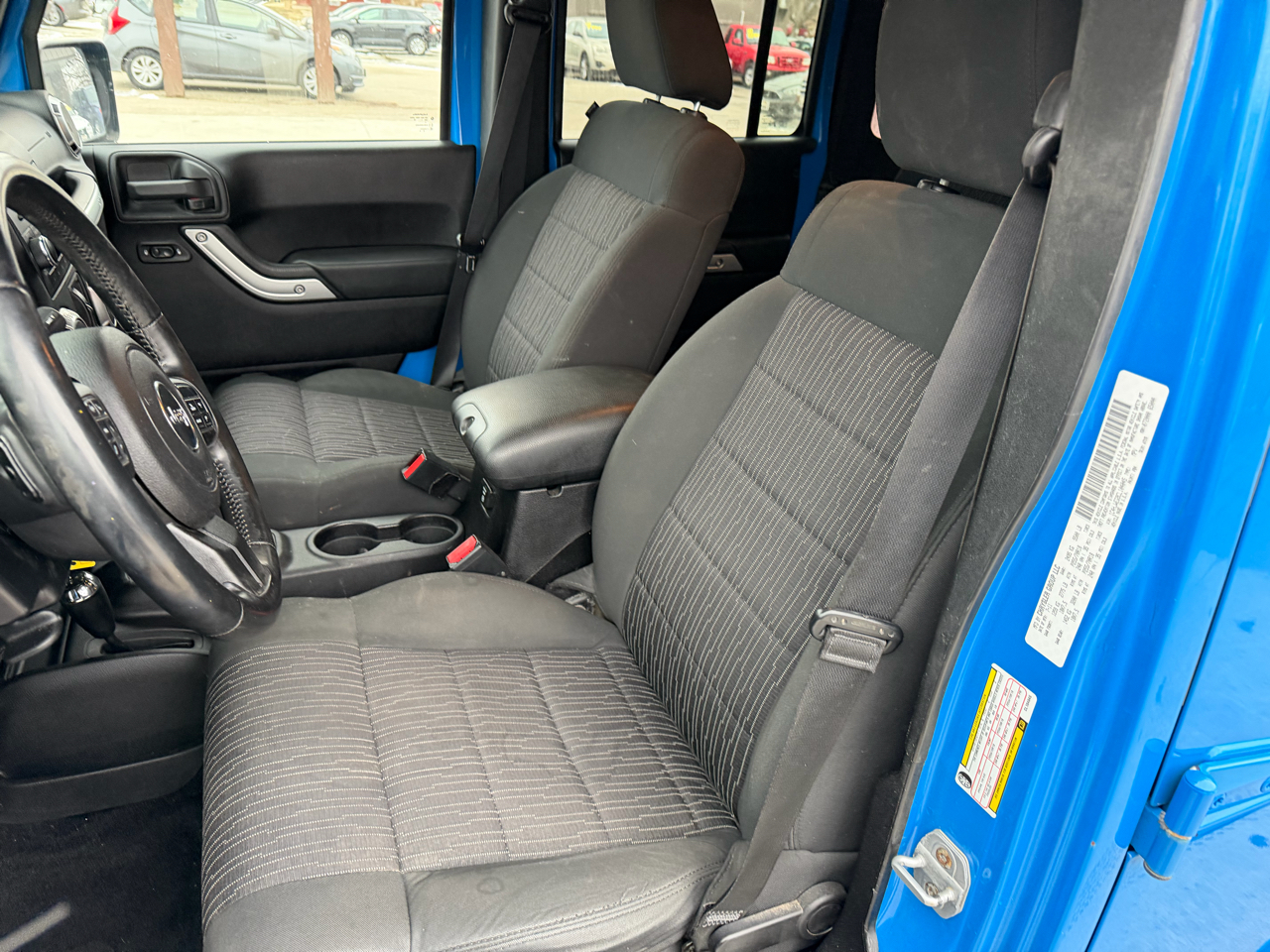 Jeep Wrangler 4WD 4dr Sahara 2012