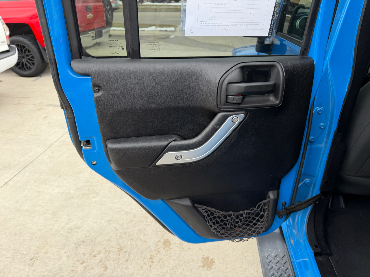 Jeep Wrangler 4WD 4dr Sahara 2012