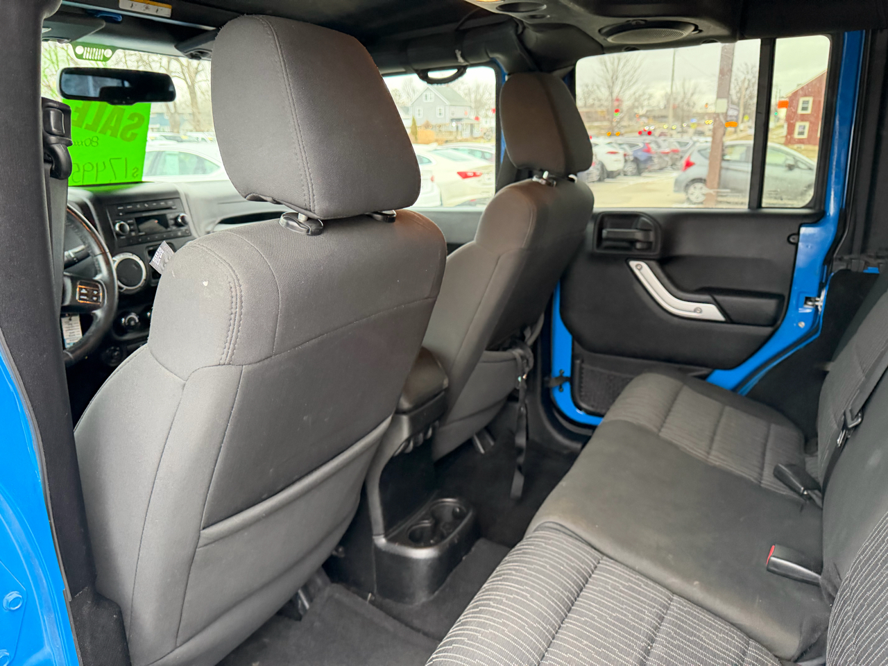 Jeep Wrangler 4WD 4dr Sahara 2012