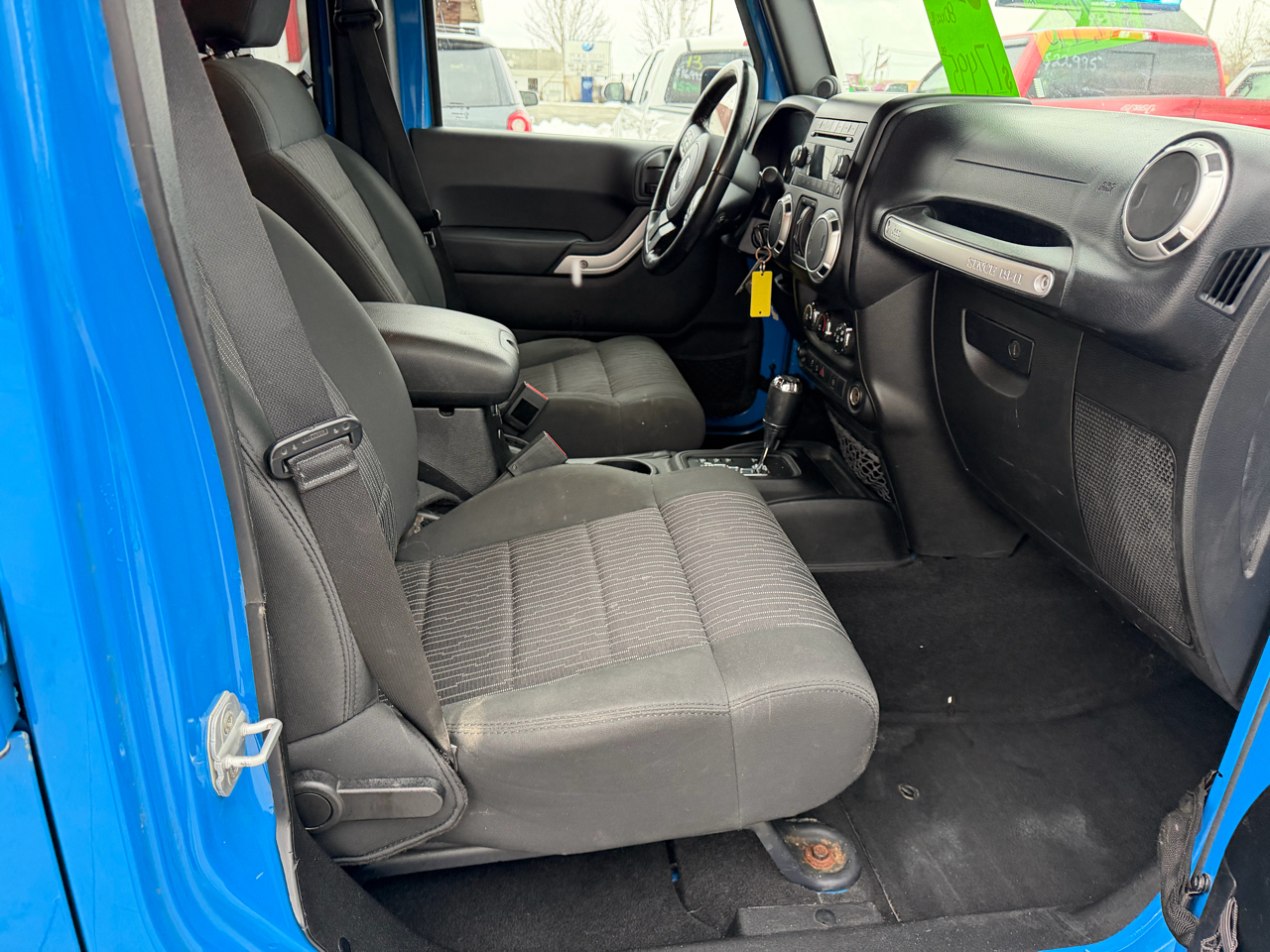 Jeep Wrangler 4WD 4dr Sahara 2012