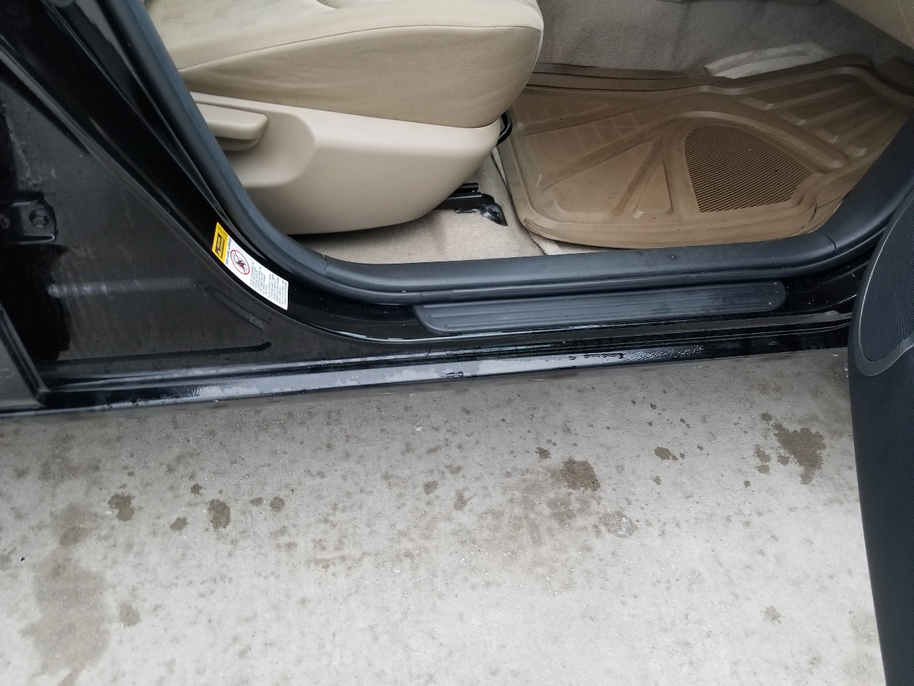 Toyota RAV4 Base I4 2WD 2011