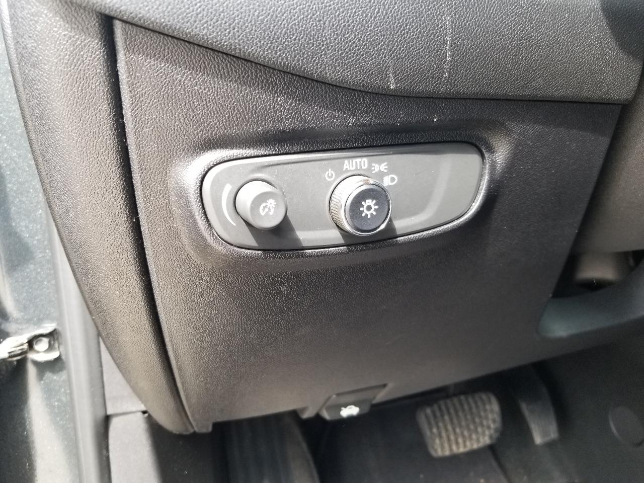 Chevrolet Equinox FWD 4dr LT w/1LT 2018