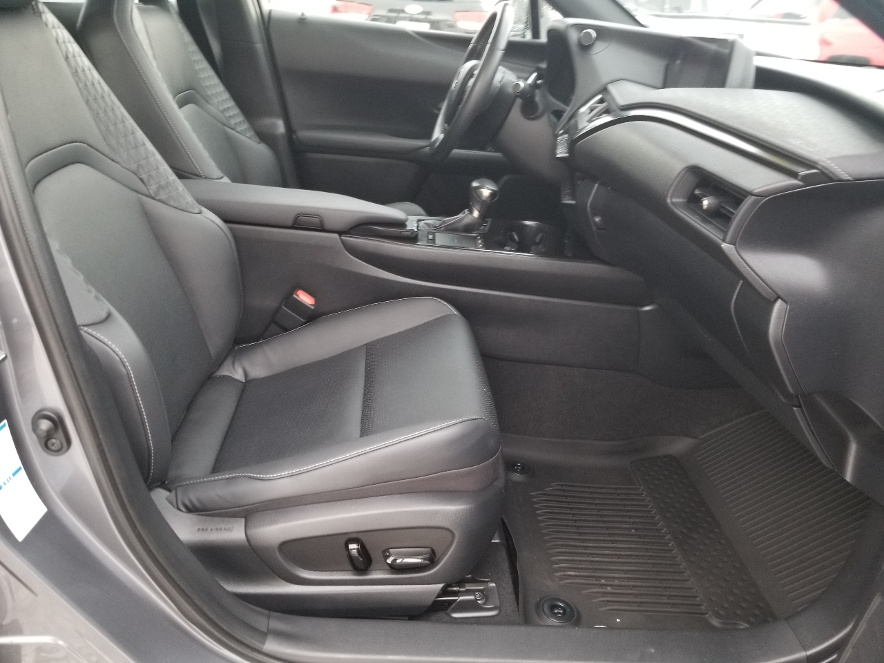 Lexus UX UX 250h AWD 2021